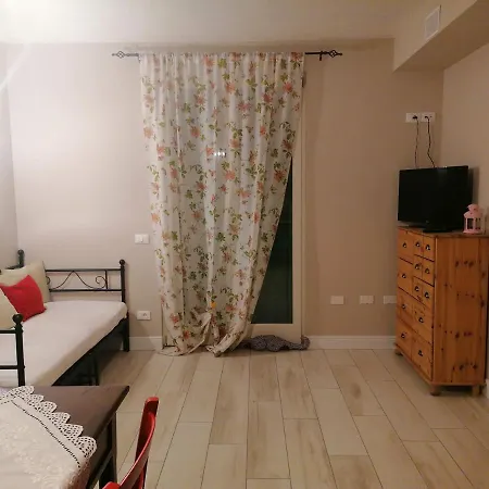 Bilocale Papavero, Magnolia O Girasole Apartmán